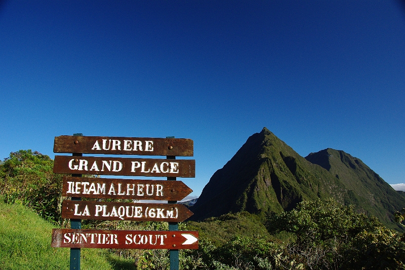 Cirque de Mafate 'Sentier Scout - Ilet a Bourse' (1).JPG